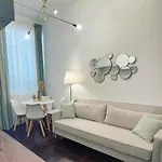 Bilocale Di Prestigio: Milano Centro