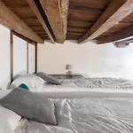 Cozy Apartment In Wonderful Navigli Area