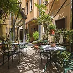 Hotel Carrobbio
