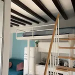 Cozy Studio In Porta Venezia