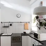 Xenia Apartments - Moderno Appartamento In Fondazione Prada