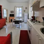 Relaxing Apartment In The Heart Of Milan