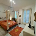 Relaxing Apartment In The Heart Of Milan