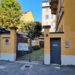 Relaxing Apartment In The Heart Of Milan