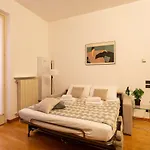 The Best Rent - Modern Apartment In The Center
