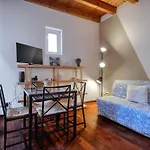 Joivy Welcoming Flat With Balcony Next To Naviglio Grande