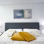 Elegant And Silent Loft In The Center Of Milan