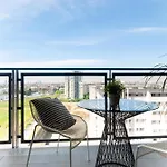 Apartment With Panoramic View Of Milan And Public Free Parking Lot