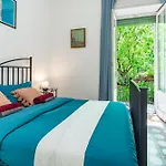 Rosa Rooms