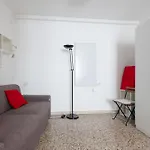 Sant\'Ambrogio - Modern Studio!