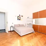 Central Flat - Boccaccio 7