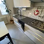 Renovated With Two Single Beds