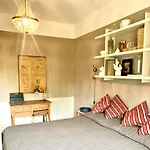 Charming Family Nest In Citta\' Studi