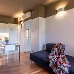 Fa44 - Lux Apt With Big Balcony & Modern Design -