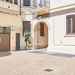 Easylife - Accogliente Monolocale Con Arredamento Minimal In Zona Stazione Centrale