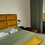 Eanna Suite Scalo Porta Romana Prada