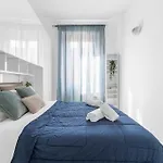 Bright Top-Floor Apt - 5Mins Milan Central Station