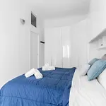 Bright Top-Floor Apt - 5Mins Milan Central Station