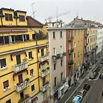Casa Tiare, Artsy Apartment Zona Brera Moscova