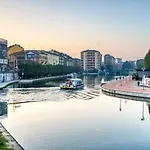 Milano Navigli Vicino Al Duomo