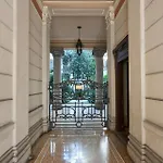Vintage House - 2 Minutes Walk From Central Station
