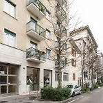 Wagner - City Life - Luminoso Trilocale Di Design