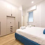 Guest Planet - Fondazione Prada\'S Two Rooms Suite