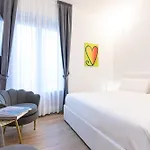 Fondazione Prada Exclusive Apartment With Balcony - Top Collection