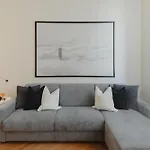 Gohost - Quiet, Bright & Stylish Flat In The Heart Of Milan