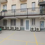 Cozy Apartment Near Porta Romana