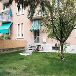 1 Bedroom Flat With Garden