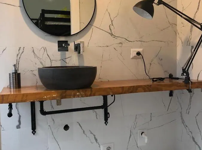 Trevi Industrial Room D