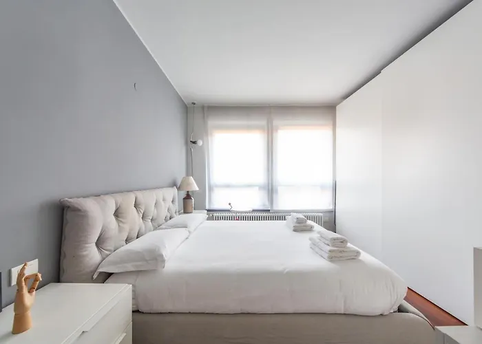 Darsena Cozy Apt - Porta Genova M2