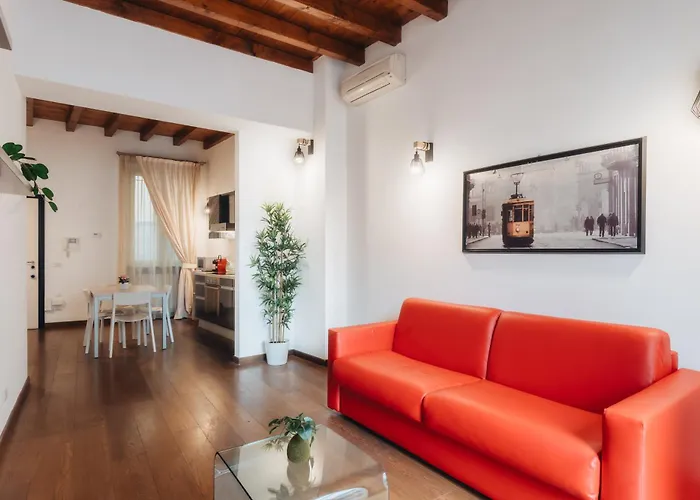 Charming Milan Apartments Brera - Madonnina