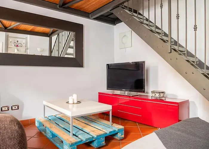 Spazioso Loft Imbonati6