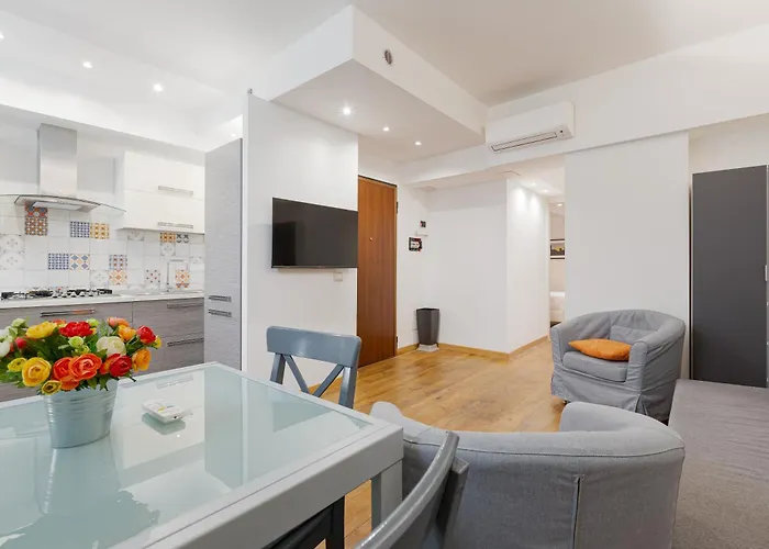 Milano Renovated Apartment