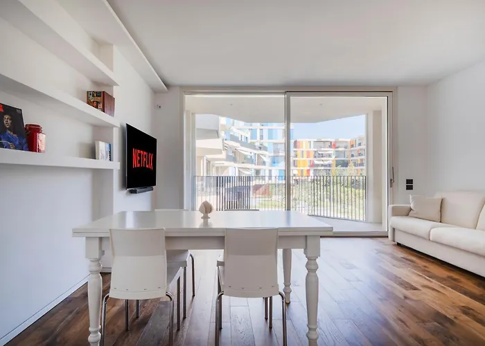 Bianca B.Home