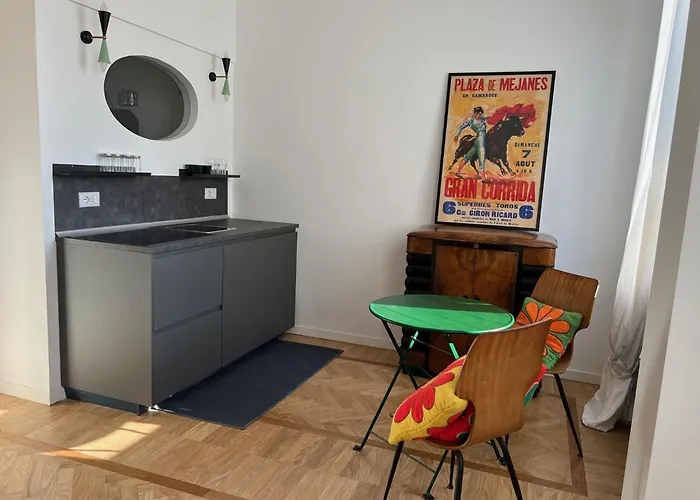 Design Suites In The Heart Of Milan