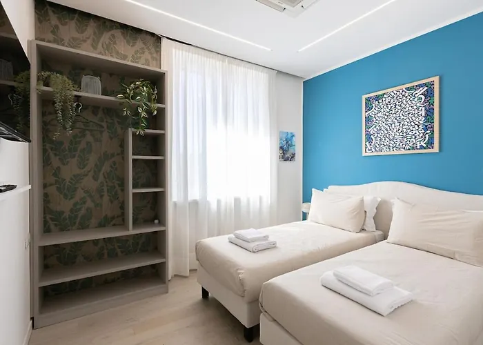 Two -Rooms Apartment 10 Minutes Duomo By Metro