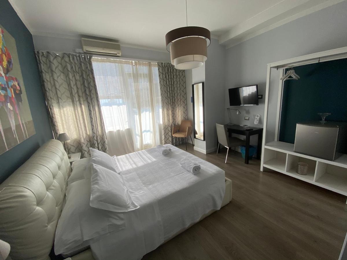 Guest house Corso Italia 2*