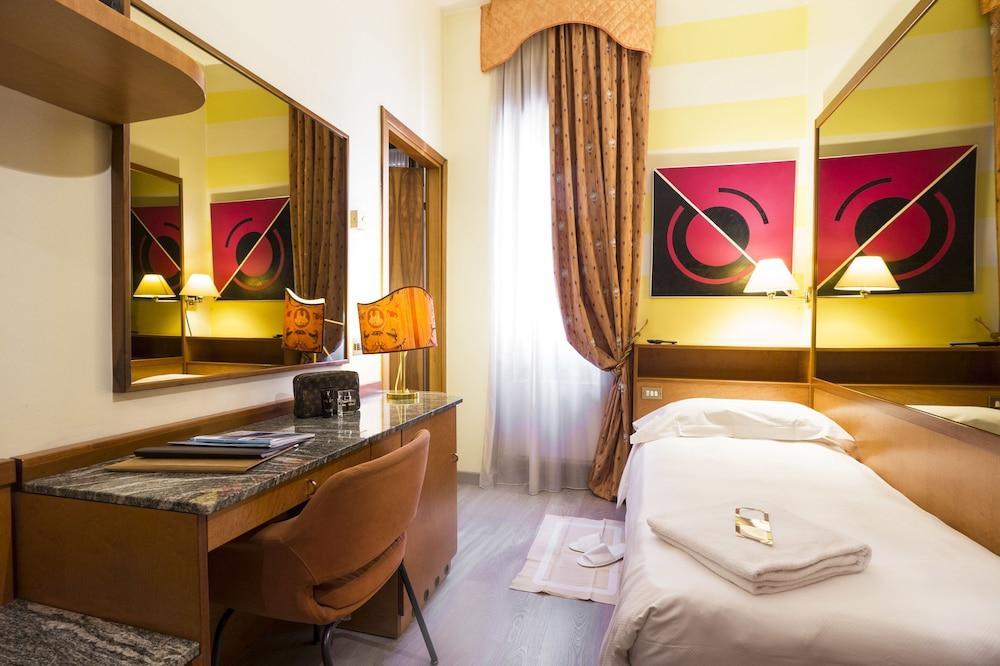 Hotel Carrobbio