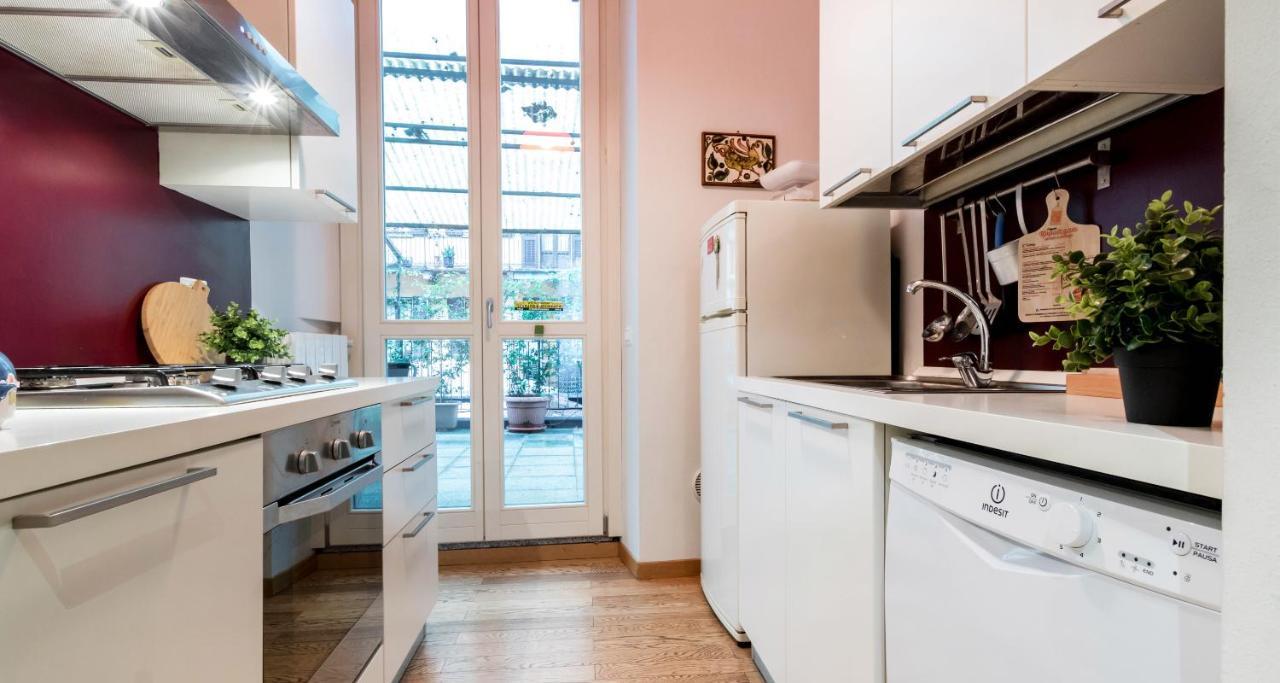 Apartment Joivy For 6 With Big Terrace In Centro Storico Milan