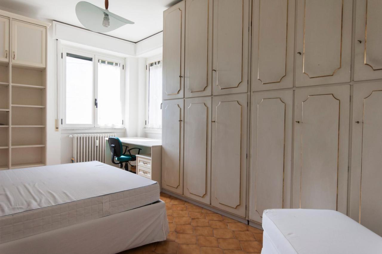 Light & Cozy Flat Near Navigli, Iulm, Bocconi Milan