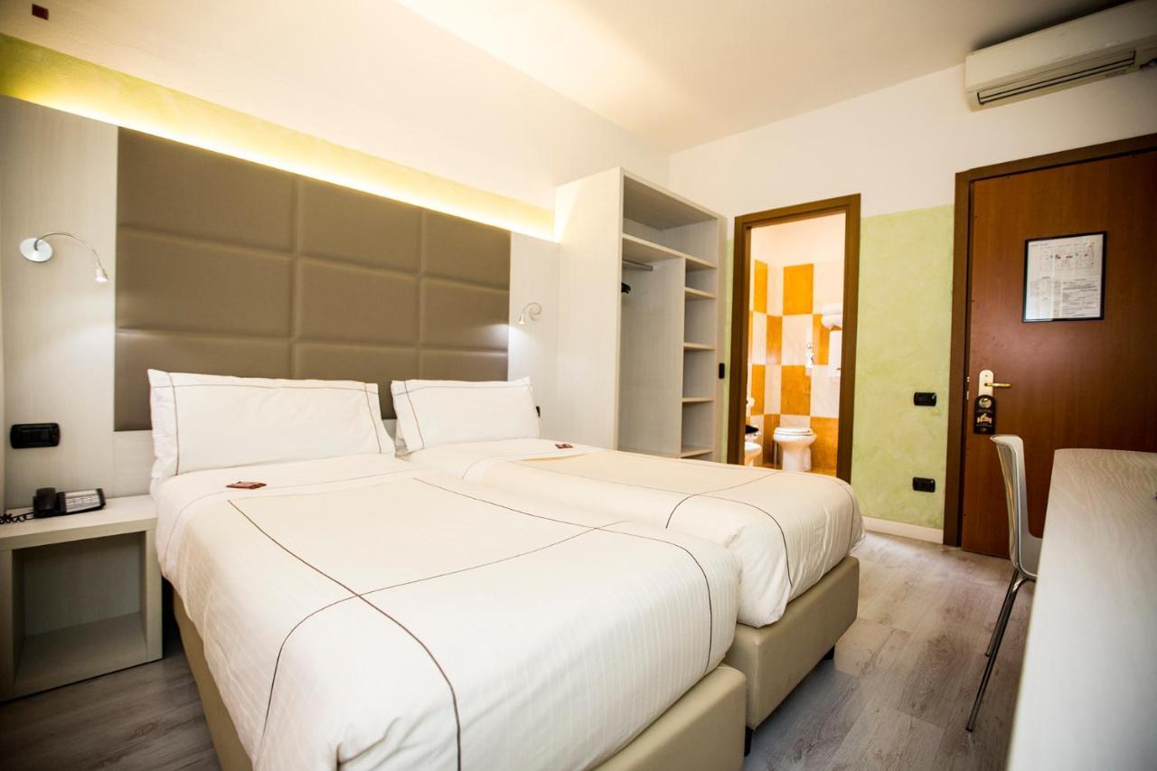 Agape Aa Hotel Milão