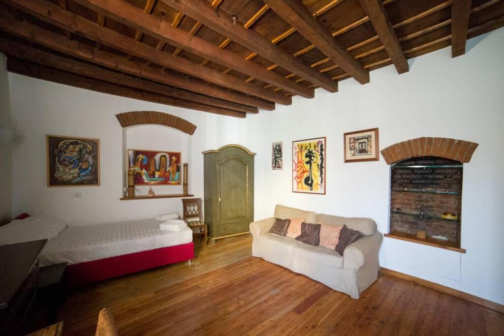 Apartment Hbhall Navigli 2 *