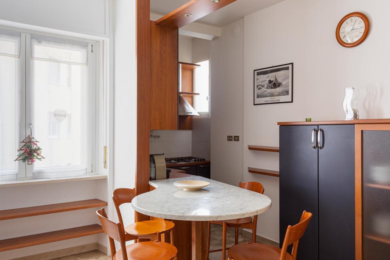 Apartment Futon In The House - Milan