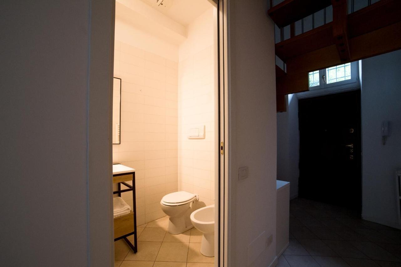Hbhall Navigli 30 *