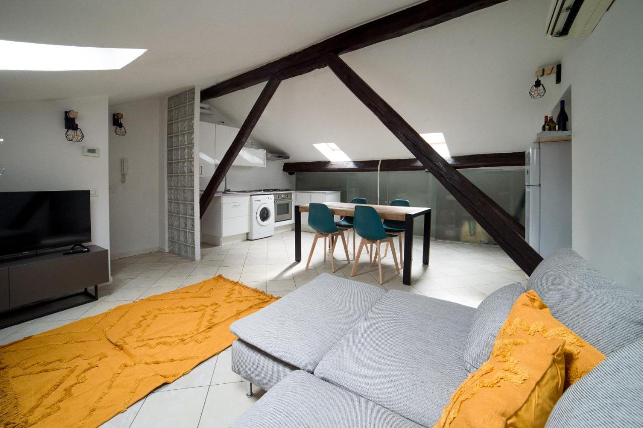 Hbhall Navigli 30 *