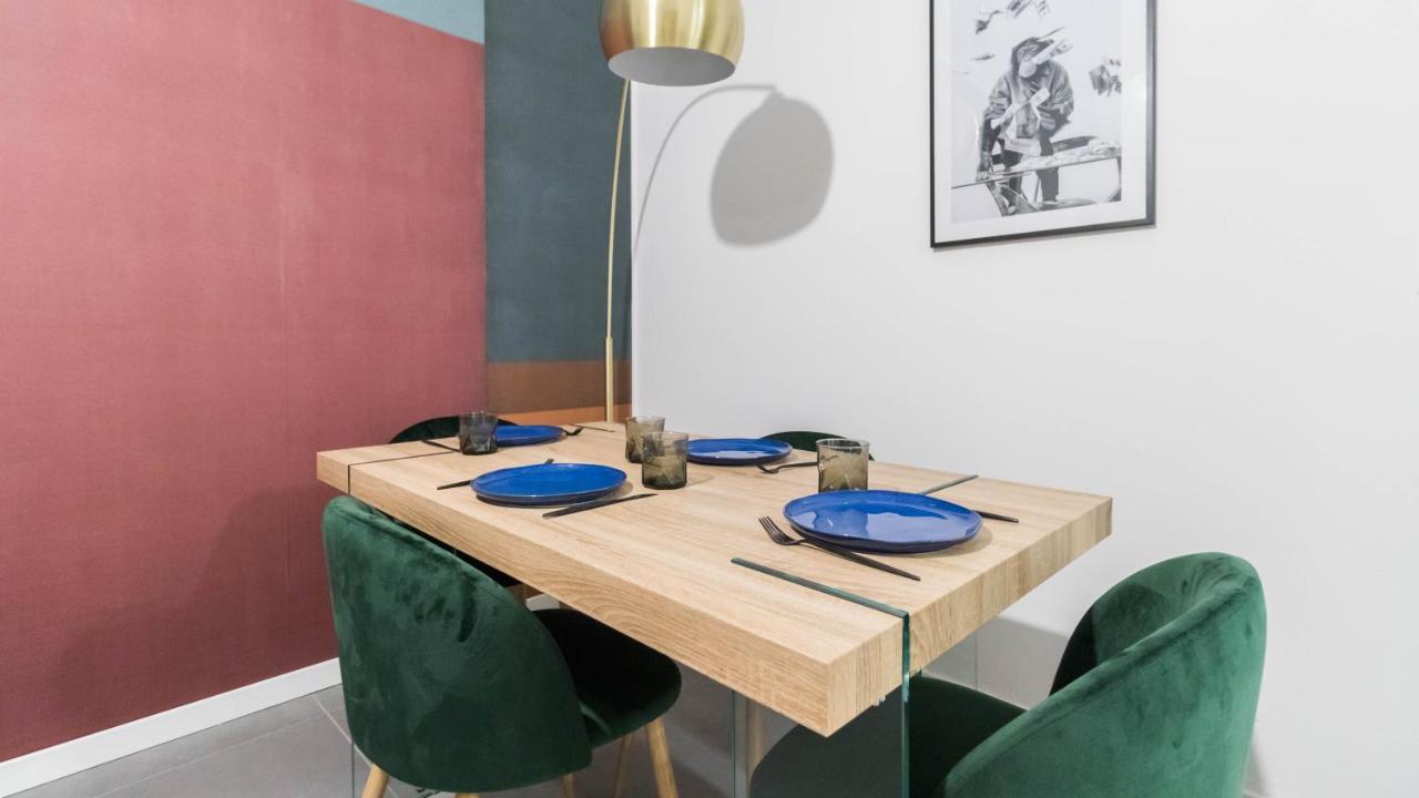 Apt24 - Modern With Balcony Milan