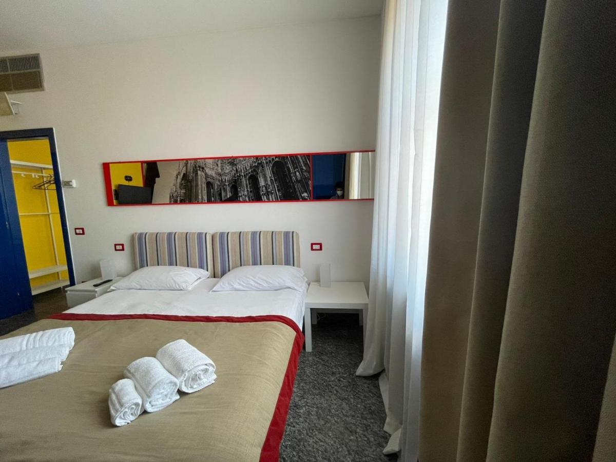 Camperio Central&colorful In Cordusio * Milano